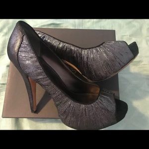 Vince Camuto Gray Metallic Open Toe Platform VC Moda Pumps heels Size 9